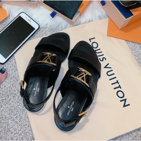 Louis Vuitton Sandals - Picture 1 of 8